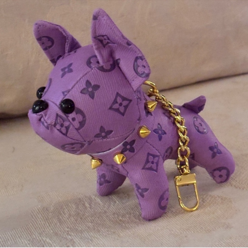BUY NOW SALE 🔥 Plush Frenchie Bulldog Keychain w/ Gold Spiked Collar and Chain - Picture 7 of 16
